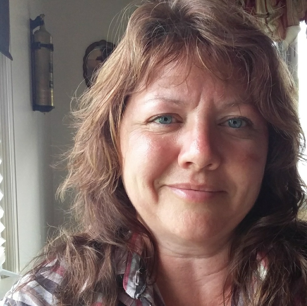 Meet your Posher, Holly